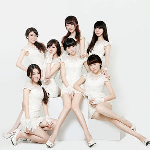 日本农村女人户外色情片
